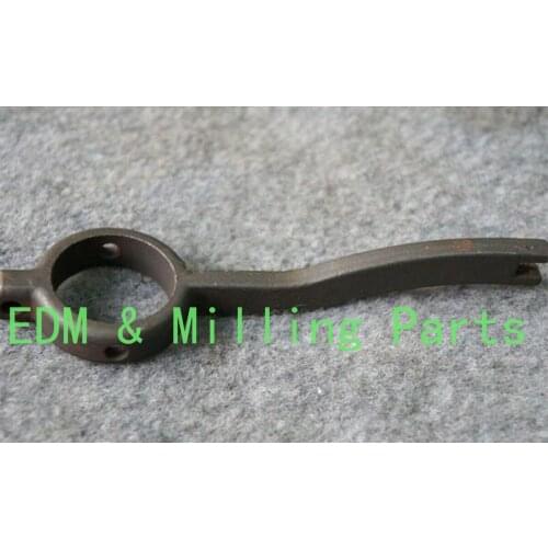 CNC Milling Machine M1388 Overl Oal Clutch Trip Lener Mobile Fork For Bridgeport Mill Part