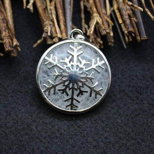 New Arrived 6Pcs/Lot Natural White Quartz Fashion Round Alloy Hollow Ice Pendant Lucky Pendants Healing Charms Sliver Necklace