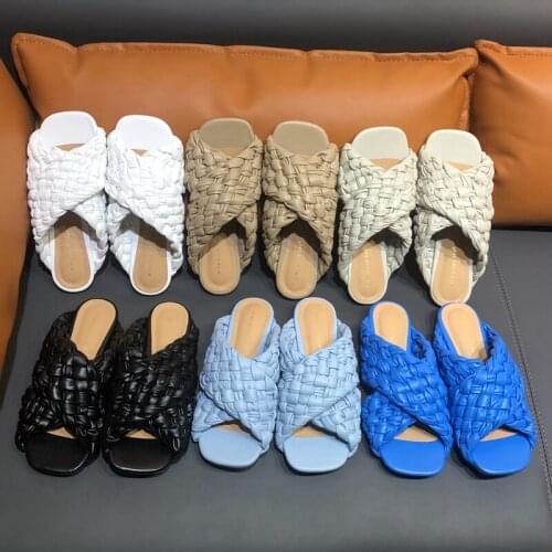 Bailamos 2021 Summer Fashion Design Weave Women Slipper Flat Heel Ladies Sandals Summer Outdoor Open Toe Slip On Slides Shoes