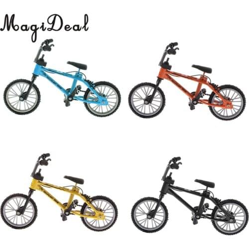 4 Pieces 1:24 Scale Alloy Miniature Finger Bike Bicycle Diecast Vehicle Model Playset Desk Gadget Toy Novelty Gift