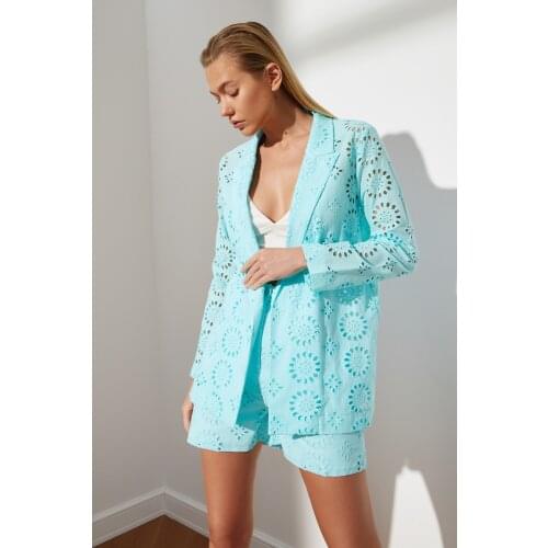 Trendyol Brodeli Jacket TWOSS21CE0408