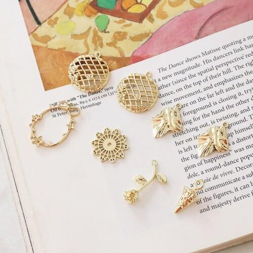 10pcs Trendy Fashion Metal Elegant Earring Woman Vintage Gold-clad hollow grid round rose flower fold pendant diy accessories