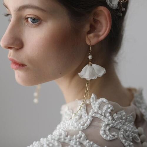 Handmade Wedding Bridal Earrings Elegant Golden Ear Hook with Chiffon Flower for Traveling Studio Perform Photo Prop E009