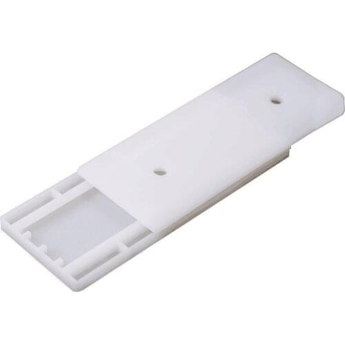 Row and insert fixator. No mark and no hole. Wall of row and drag wire board. Wall of patch wire board. Wall hanging socket buck