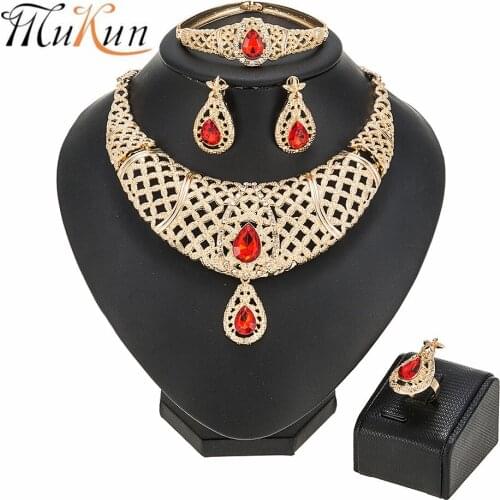 Exquisite Dubai Gold Jewelry Set Wholesale Nigerian Wedding Designer Jewelry Set African Beads Woman Costume Jewelry Set