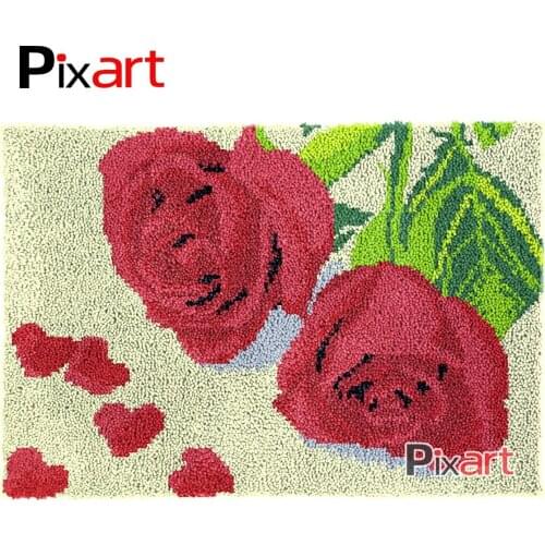 Latch Hook Rug Rose with Love Lush Wall Tapestry Kits DIY Carpet Rug Lofty Yarn Cushion Arts Crocheted Fluffy Floor Mat Crafts