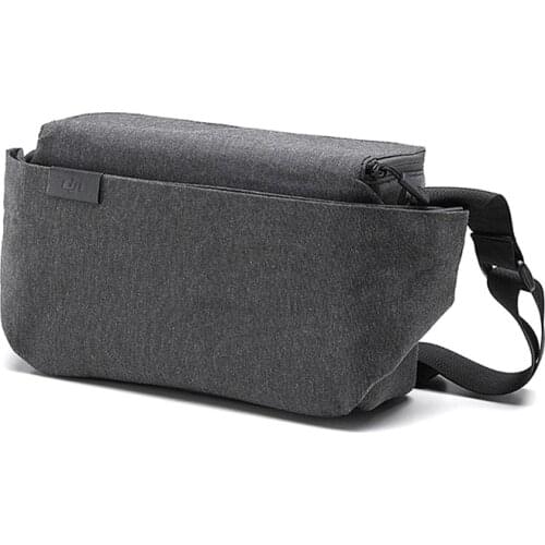 DJI Mavic Air Travel Bag You can carry the Mavic Air and its accessories with this bag Size: 240 * 165 * 95 mm