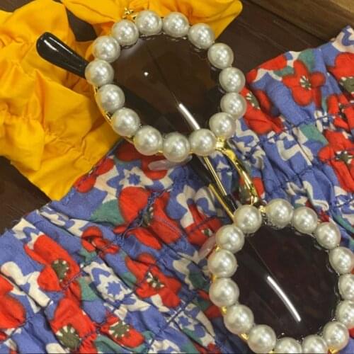 Luxury Pearl Sunglasses for Cat Puppy Goggle Cool Dog Glasses for Chihuahua Yorkshire Kitten Photography Props Pet Accessories