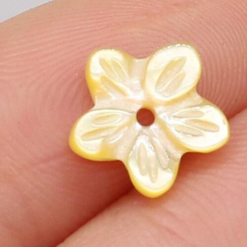 5PCSNew Natural Seawater Cute Petal Shell Pendant Bead Crafts Exquisite Made DIY Necklace Bracelet Anklet Accessories Gift 10mm