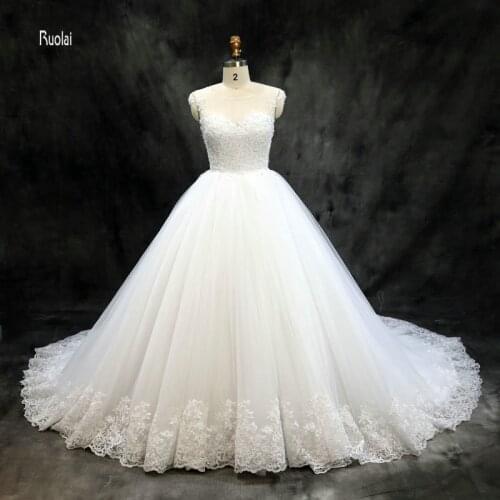 Vestido de noiva New Arrival Elegant Wedding Dresses 2018 Ball Gown Lace Appliques Sheer Back Wedding Gown Bridal Dresses