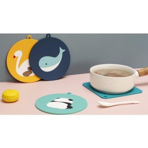 1pcs anti scald and heat-resistant dining pad thermal insulation pad household oil proof table pad silicone cup pad