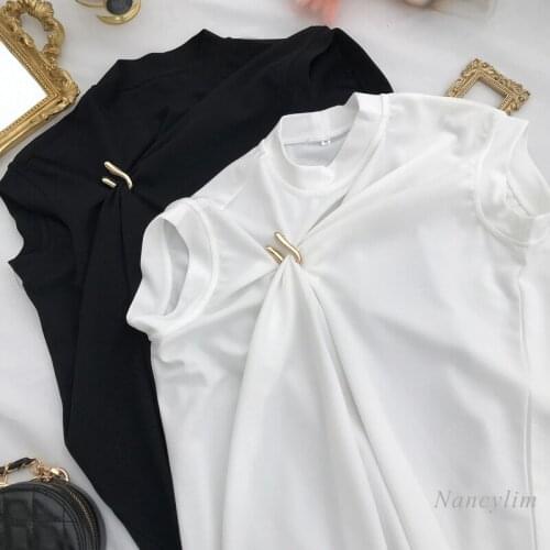 Sleeveless T Shirt Women 2021 Summer Fashion Brooch Design Irregular Loose-Fitting T-shirts Ladies Casual All-Match Top Tees