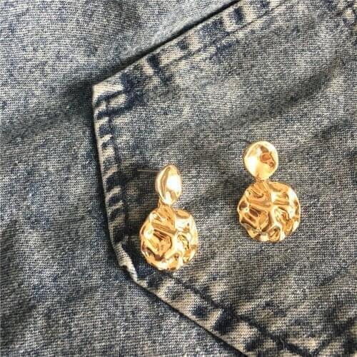 2020 Gorgeous Gold Color Plating Rough Effect Irregular Round Sculpture Stud Earrings For Women Casual Elegant Jewelry Accessory