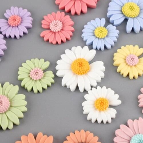 20pcs/Lot Kawaii Colorful Resin Daisy Flower Flatback Cabochon Ornament Accessories Girl Hair jewelry Bow Center Ornament Patch