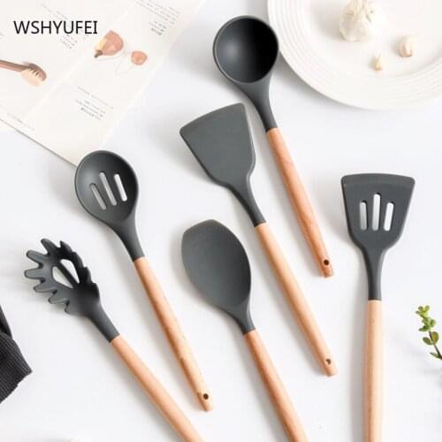 Environmental protection household spatula soup spoon kitchenware heat-resistant thickened silicone colander soup spoon spatula