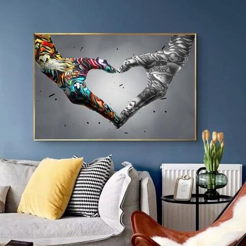Graffiti Art Hands Heart Gesture Oil Painting on Canvas Wall Art Posters Prints Wall Pictures for Living Room Home Cuadros Decor