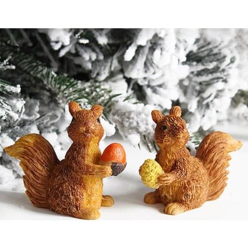 Squirrel Figurine Mini Craft Multi-colored Exquisite Ornamental Cute Squirrel Figurine DIY Accessories Miniature Garden Decor