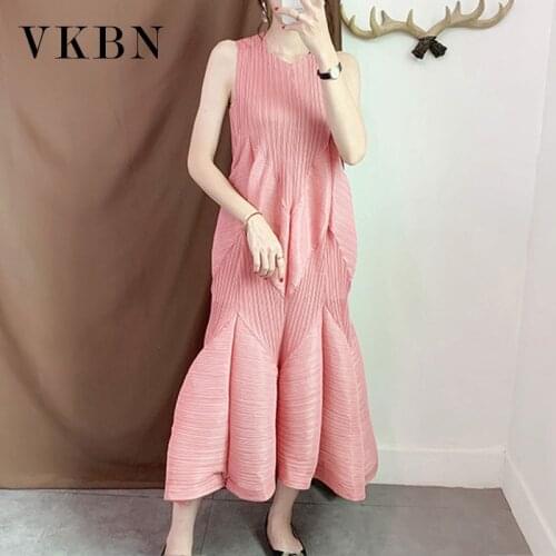 VKBN Summer Long Dresses for Women V-Neck Folds Fabric Sleeveless V-neck Loose Waist Plus Size Lantern Pink Party Dress