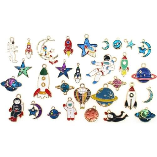10/20/30/lot Space Astronaut Planet charm mix enamel charms for jewelry making and crafting charm fashion bracelet pendant XL679