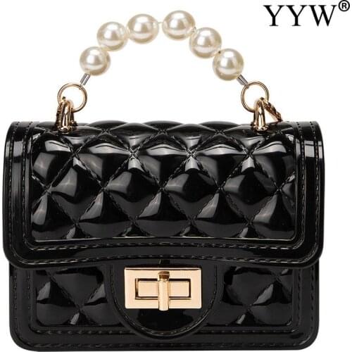 New Fashion Leather Handbag 2021 Soft Surface High Quality Small Purse Bag For Girls Ladies Shopping Wedding Partys Box Hangbag