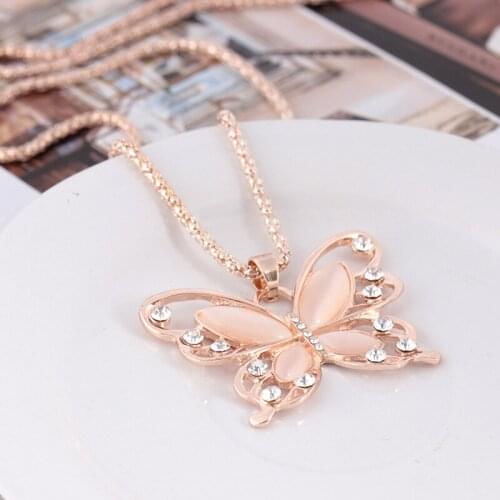 Necklace Butterfly Pendant Temperament Versatile Fashion Retro High-End Luxury Party Banquet Birthday Anniversary Accessories