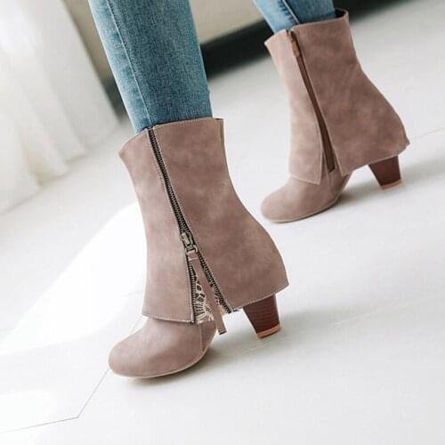 BLXQPYT Zapatos De Mujer 2021 Fashion Booties Women Autumn Winter Retro Zip Round Toe Platform Goth Shoes Plus Size Boots 7106