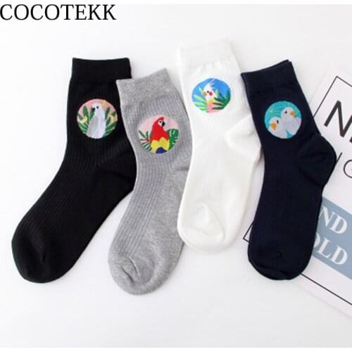COCOTEKK 2018 New Fashion Design Birdie Parrot Pattern Funny Art Socks Women Novelty Harajuku Combed Cotton Women Socks For Gift
