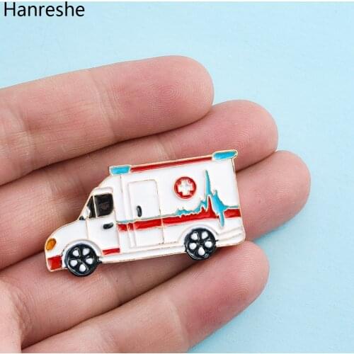 New Enamel Medical Brooch Pin Ambulance Cross Cartoon Cute Lapel Badge Gift Jewelry Accessories For Doctors And Nurses