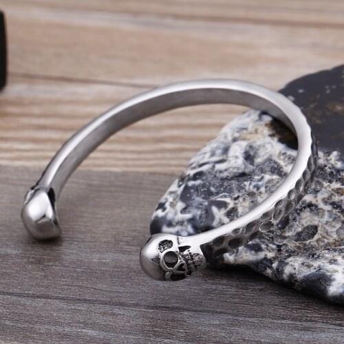Vintage Titanium Steel Bracelet Opening Gothic Double Cranial Head Bracelet Men and women personality skull jewelry