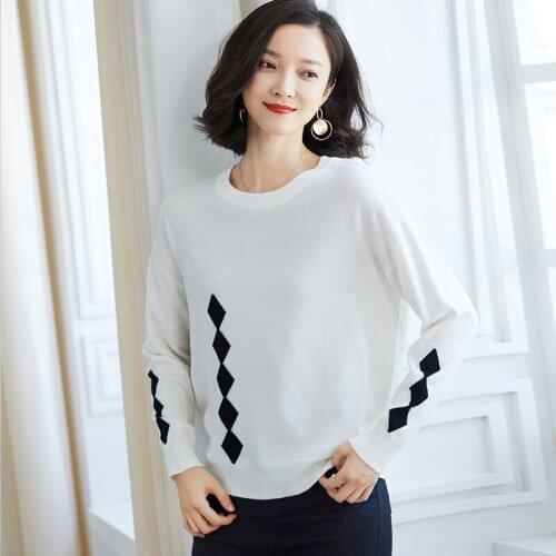 Autumn Lady Fashion Plaid Knit Blouse Wool Tops Round-Collar Women Cashmere Sweater Long Sleeve Free Shipping