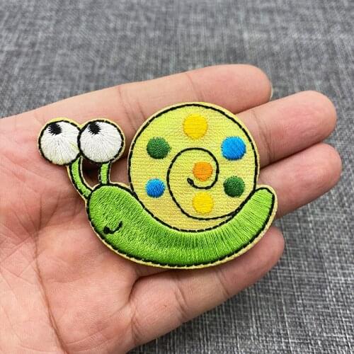 Green snail Embroidered patch Iron On Clothes For Clothing Stickers Wholesale Cartoon Badges Applique DIY Sewing Decorative