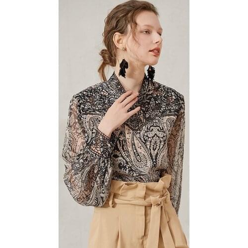 Beaumooi Stand-up Collar Blouses