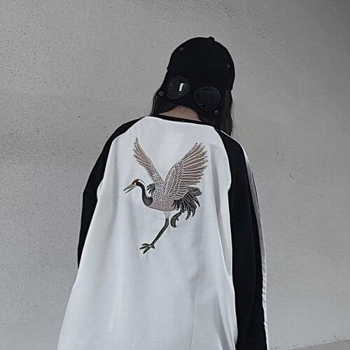2021 new spring Harajuku style retro crane embroidery loose round neck hit color long sleeve t-shirt women