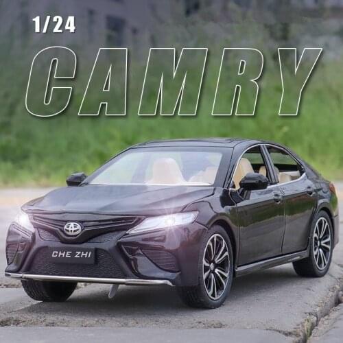 1:24 Toyota Camry Alloy Car Model Diecast Metal Toy Vehicle Refit Car Model Collection Sound and Light Simulation Childrens Gift