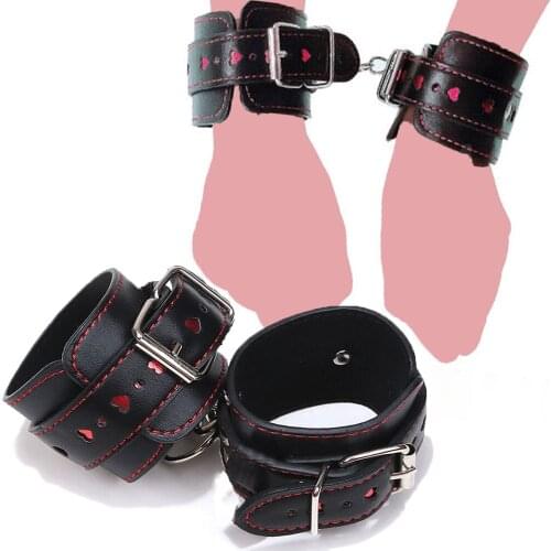 Candiway Adult SM Roleplay Products Soft Adjustable Padded Leather Wrist Handcuffs Bondage Restraint Sex Toys For Couples
