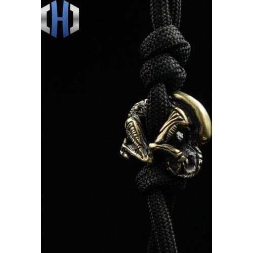 Classic Alien Knife Beads EDC Umbrella Rope Pendant Flashlight Fall Manual DIY Pendant Ornaments Paracord Beads