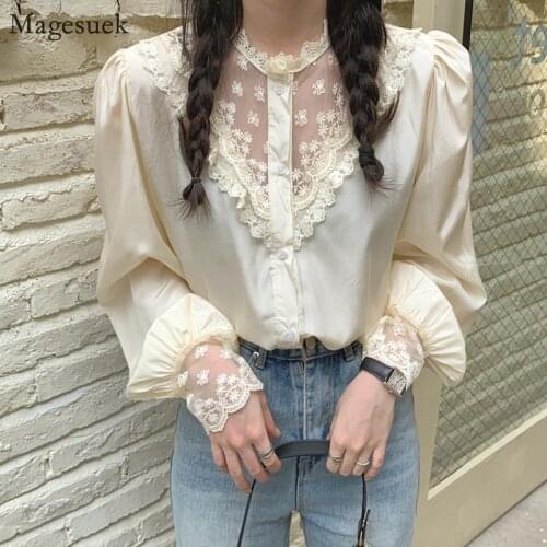 New Spring Embroidery Lace Chiffon Blouse Shirts Women Loose Casual Blouses Vintage Lantern Sleeve Female Shirt Tops Blusas12958