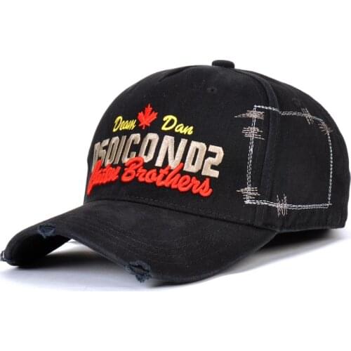 DSQICOND2 Maple Leaf Baseball Caps Cotton DSQ Letters High Quality Cap Men Women embroidery Design Hat Trucker Snapback Dad Hats