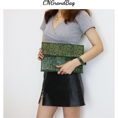 Custom Fashion Lady Foldable Clutch Bag Pu Leather Python Shoulder Bag Ostrich Clutch Handbag with Wristlet Evening Party Bag