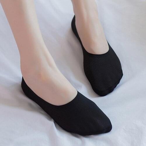 1 Pair Simple Soft Invisible Socks Mesh Quick Dry Women Solid Color Anti-slip Low Cut Boat Socks Comfortable to wear for Sports