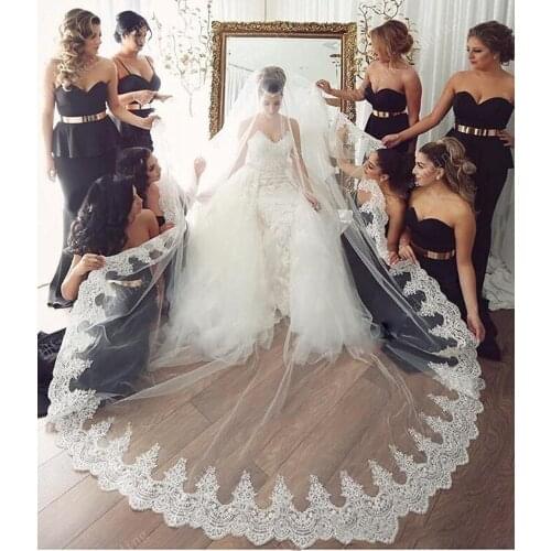 Cathedral Wedding Veils 3*3 Meters Long Lace Edge Bridal Veil with Comb One Layer Women Wedding Accessories
