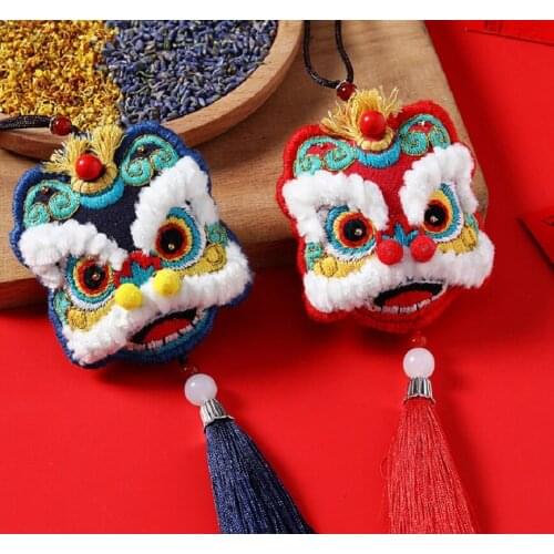 Embroidery Ping Fu diy handmade lion wake material bag self-embroidered amulet Ping An charm pendant to send boyfriend sachet