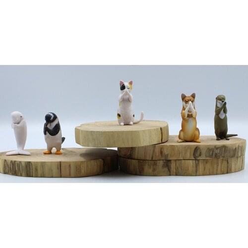 5Pcs Statue Doll Palms Together Pose Collectible Realistic Praying Dog Cat Series Action Figures Desk accessories home decor
