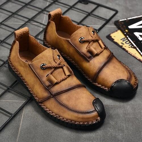 Men Leather Casual Shoes Classical Handmade Leather Flat Shoes Men Driving Shoes Outdoor Breathable Peas Shoes