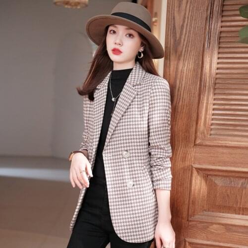 Vintage Womens long sleeved jacket 2021 autumn winter wine red thick coat womens coat golden velvet jacket coat Korean style