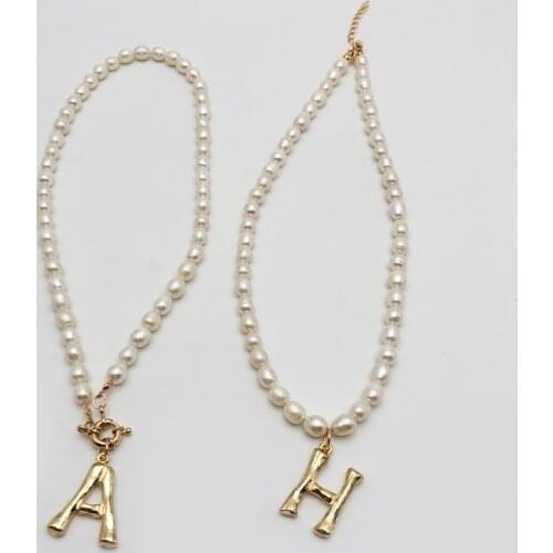 Genuine Pearl 26 Letters Choker A-Z English Letter Pendant Necklace Gold Color English Necklace Beaded Pearl Jewelry Best Gift