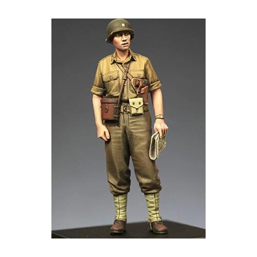 Unassambled 1/35 Tank Officer Summer stand Resin figure miniature model kits Unpainted