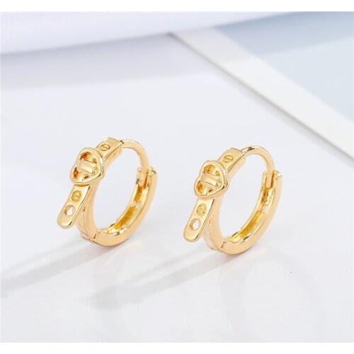 1PC Cute Simple Heart Belt Small Hoop Earrings For Women Punk Funny Round Circle Waistband Mini Earrings Jewelry Gift E711
