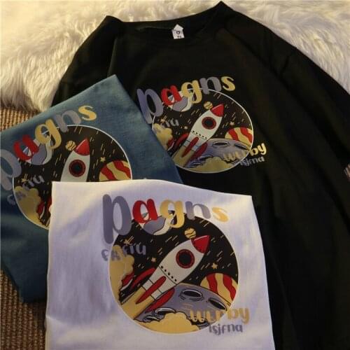 Space print short-sleeved T-shirt womens top 2021 summer new loose wild round neck niche design sense