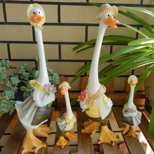Cute cartoon resin duck ornament creative animal decor home living room wine cabinet resin decoration kids birthday gift